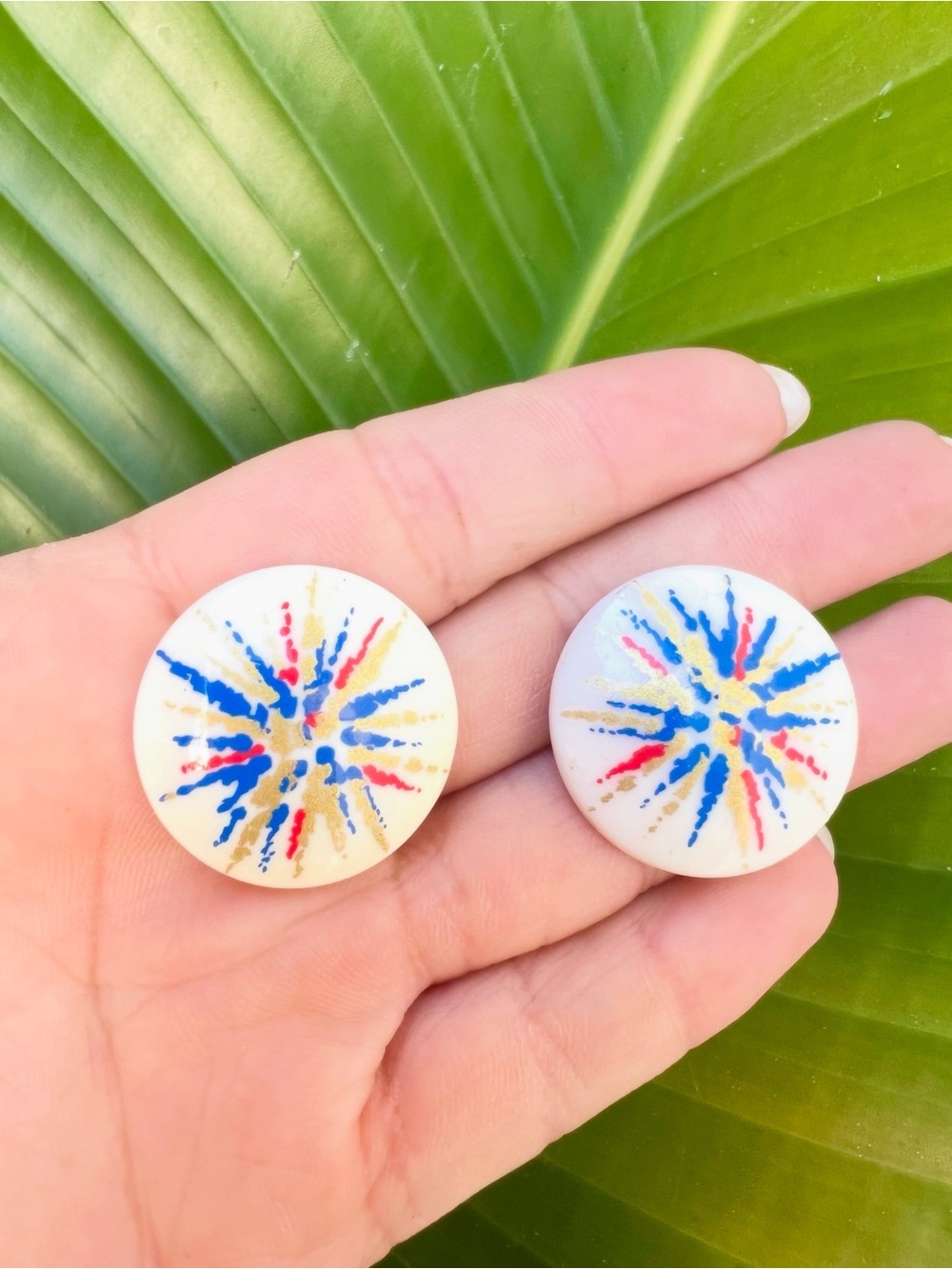 ATOMIC Starburst 50’s 50s Vintage Hand Painted White Clip On Button Earrings